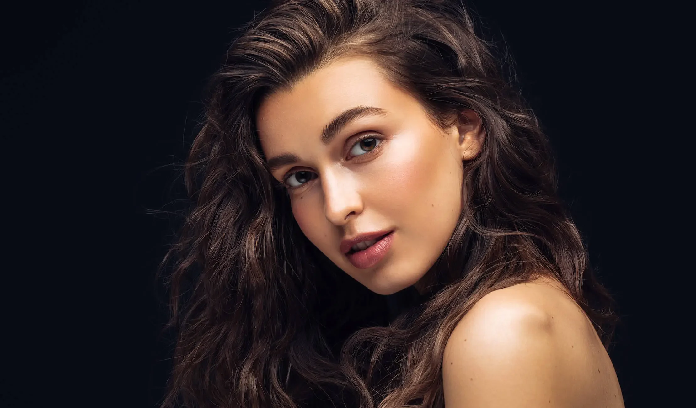 Microblading à Genève : déroulement de la séance, cicatrisation et retouche